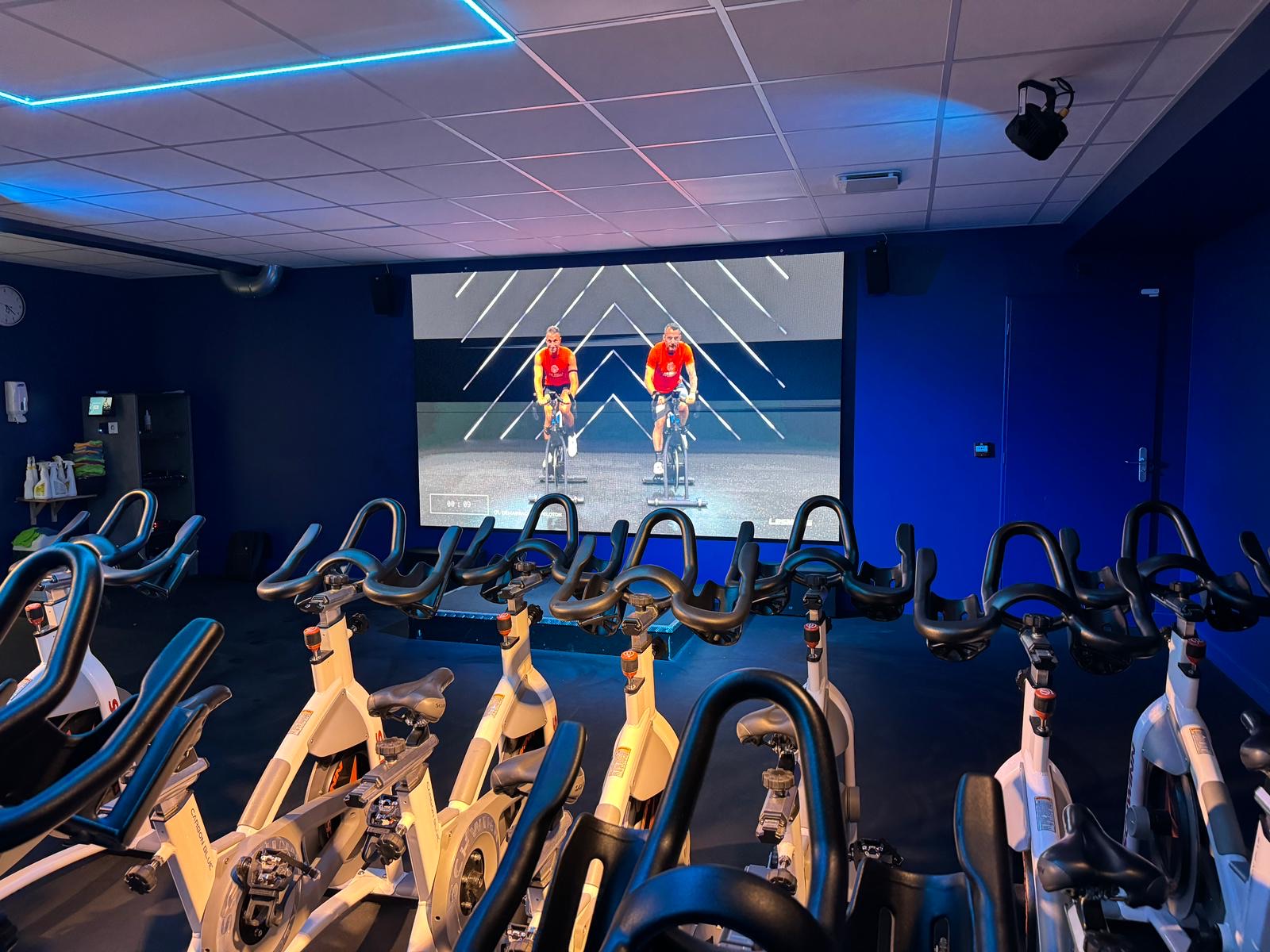 Sport & fitness — Studio cycling